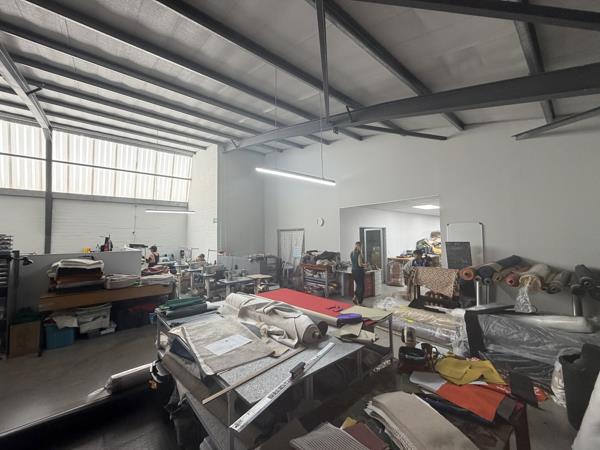 287  m² Commercial space