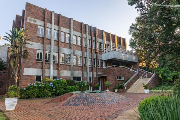 3 000 m² Office Space