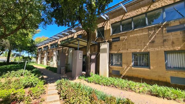683 m² Office Space