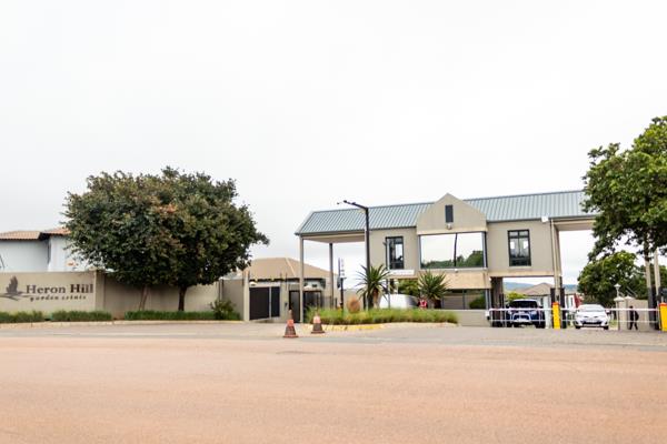 630 m² Land