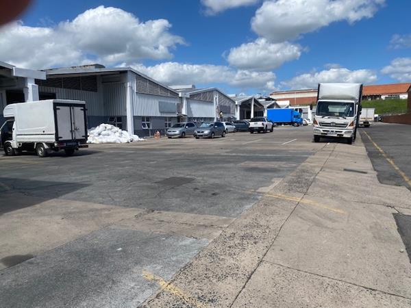 3 353 m² Industrial space