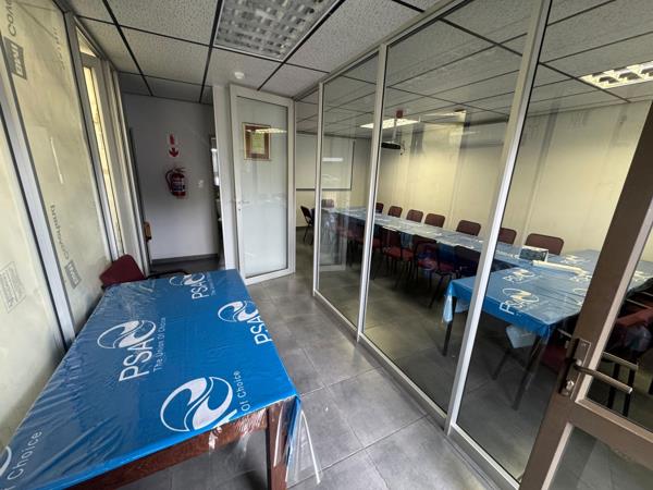 56  m² Commercial space