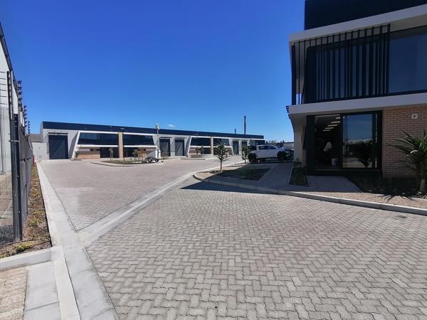 565  m² Industrial space