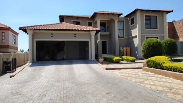 5 Bedroom House