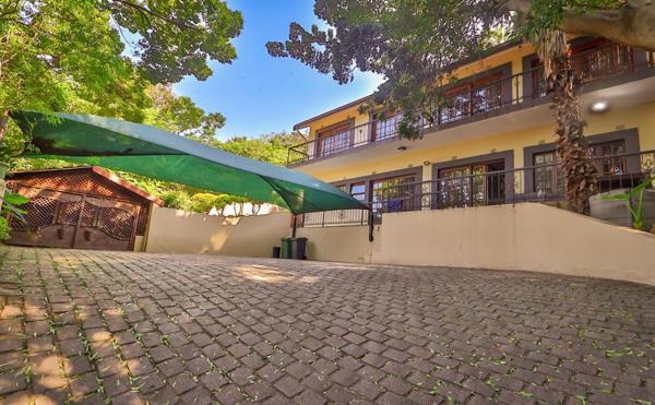 5 Bedroom House