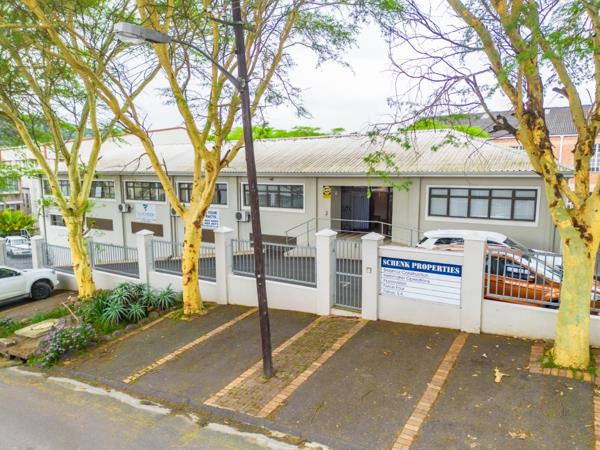 1 050 m² Commercial space