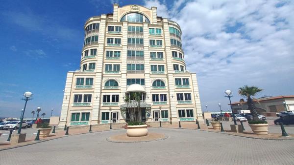 147  m² Commercial space