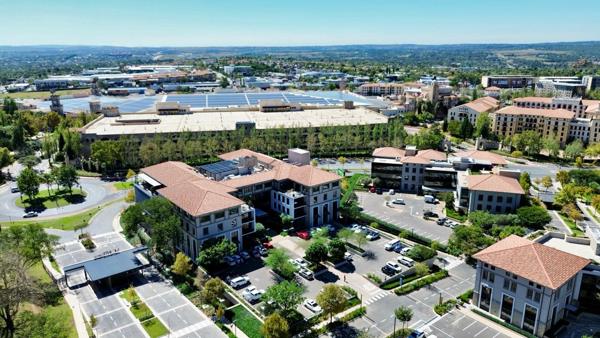 608 m² Commercial space