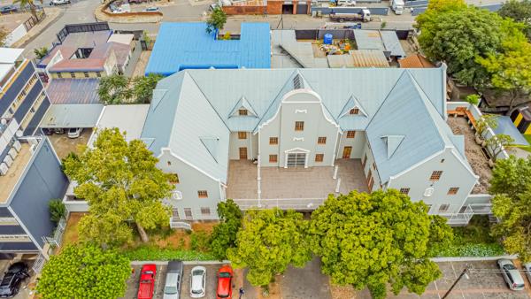 1 702 m² Commercial space