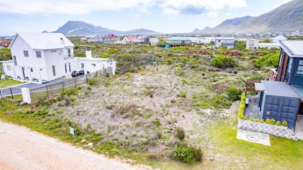 920 m² Land