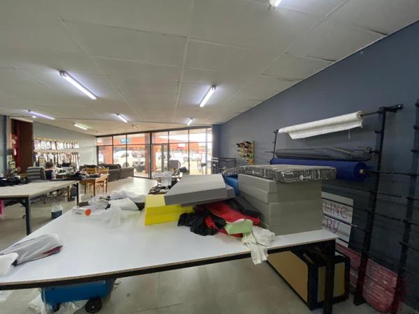 280 m² Retail Space