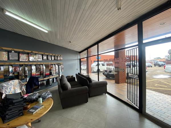 280 m² Retail Space