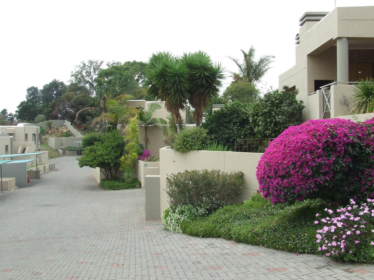 3 Bedroom Townhouse in Helderkruin