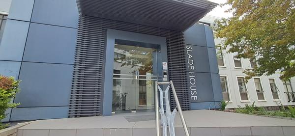 415 m² Office Space