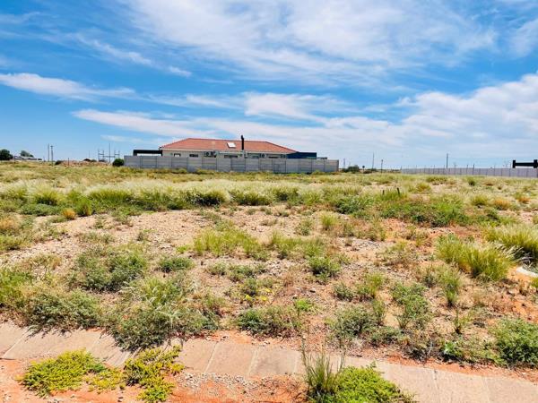 909 m² Land