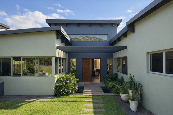 5 Bedroom House