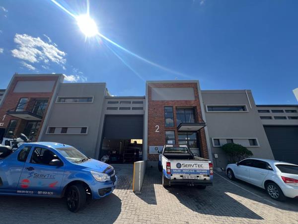 363 m² Industrial space