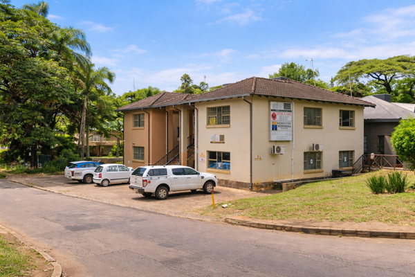 86  m² Commercial space