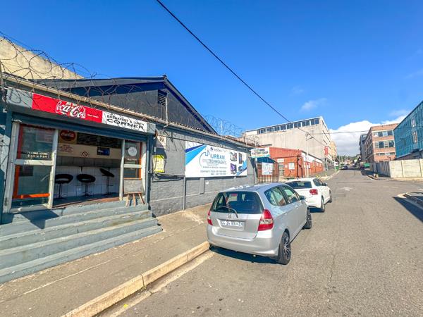 876 m² Commercial space