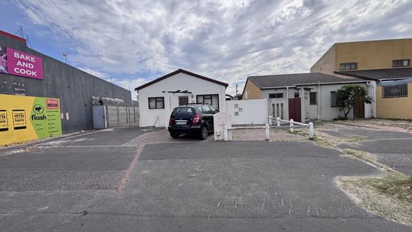 400  m² Commercial space