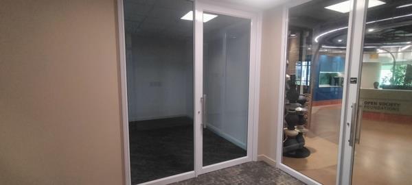 364 m² Commercial space