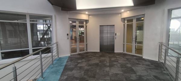 364 m² Commercial space