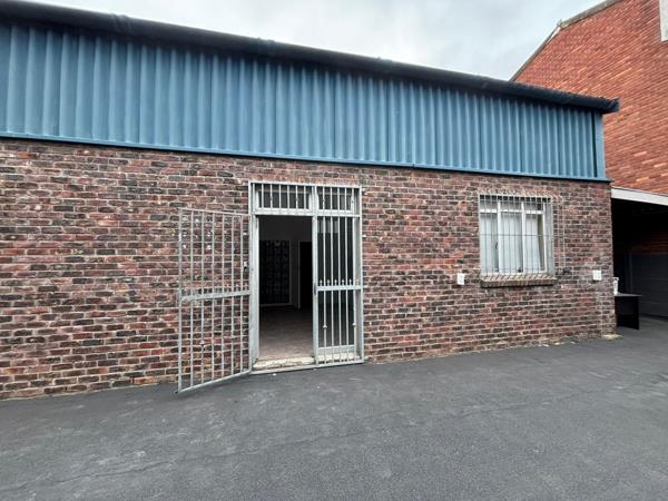 230  m² Industrial space