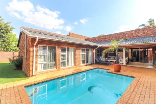 5 Bedroom House