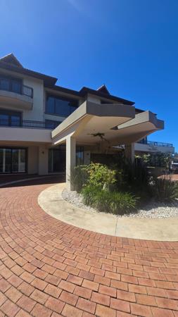 6 Bedroom House