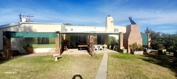 8 565 m² Smallholding