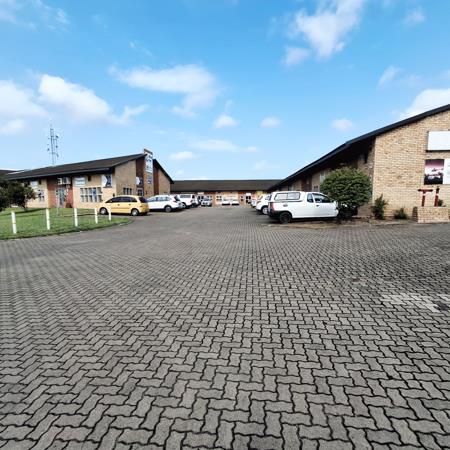 447 m² Commercial space