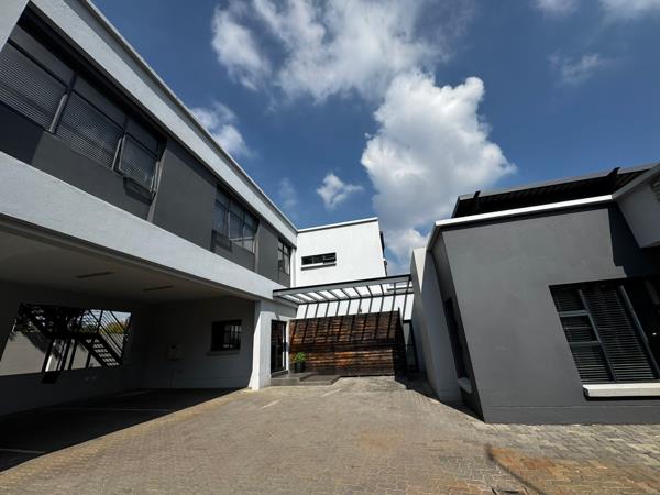 93.9 m² Commercial space