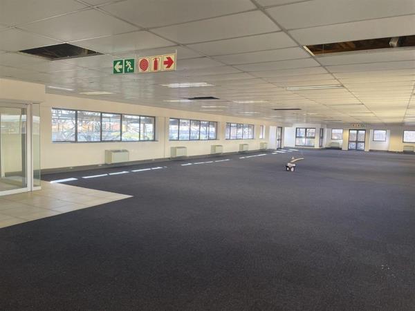 1 841 m² Office Space