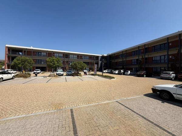 180 m² Commercial space