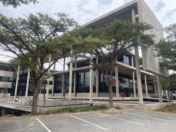 1 701 m² Office Space