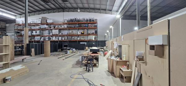 1 921 m² Industrial space