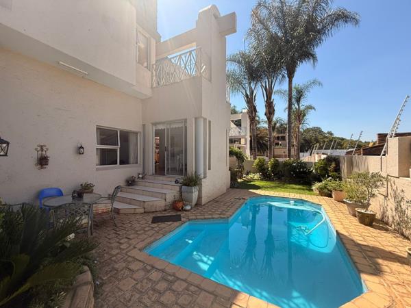 4 Bedroom Townhouse