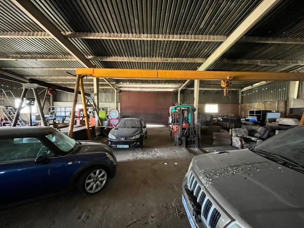 3 000 m² Industrial space