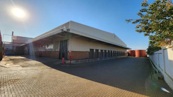 8 000 m² Industrial space
