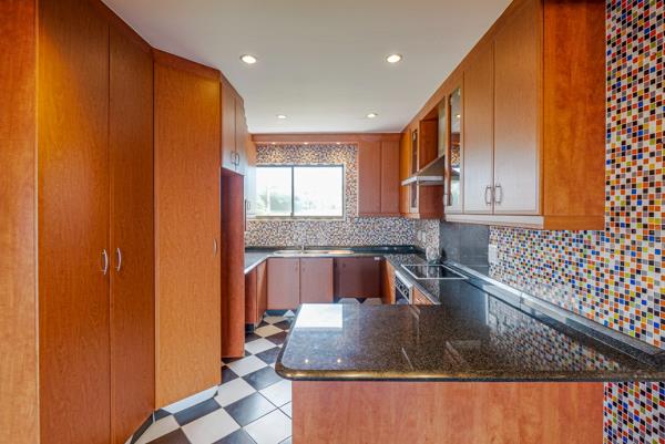 3 Bedroom Apartment