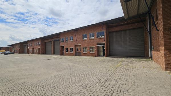 4 983 m² Industrial space