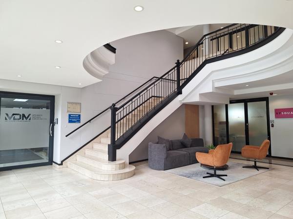 671.9 m² Commercial space