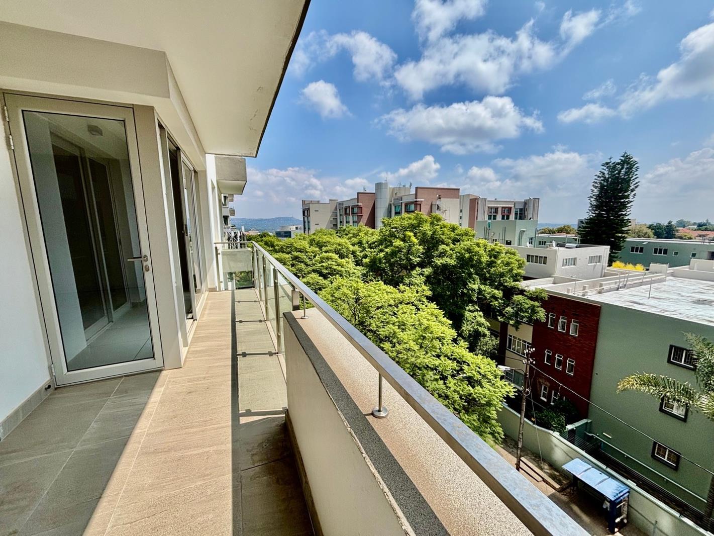 2 Bedroom Apartment in Rosebank