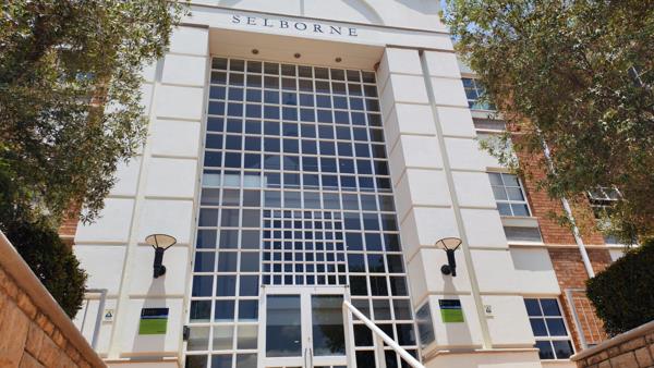 271 m² Office Space