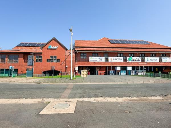 527 m² Commercial space