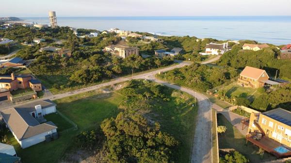 700 m² Land
