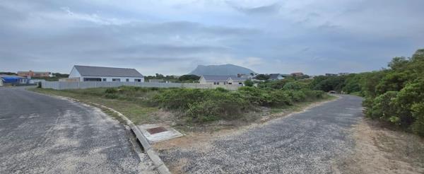 604 m² Land