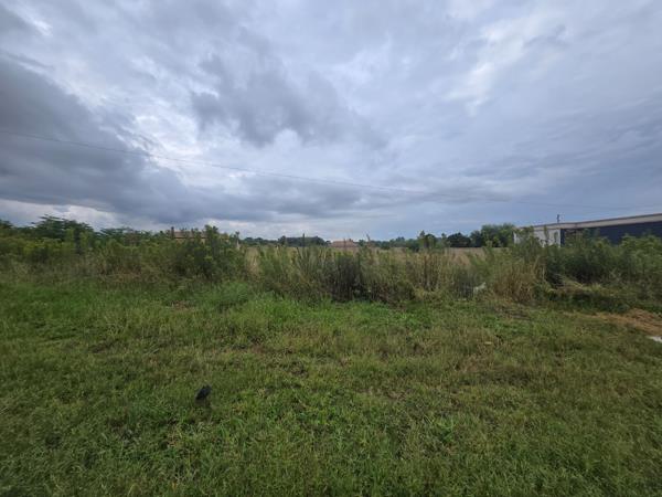 1 016 m² Land