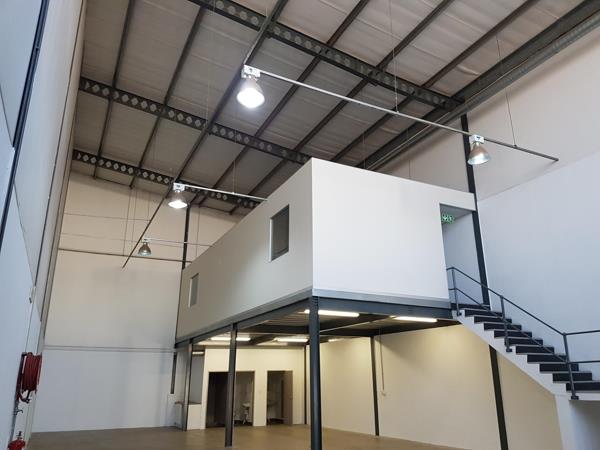 285 m² Industrial space