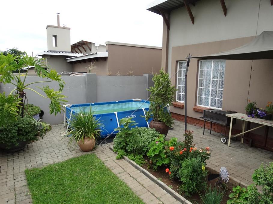 3 Bedroom Simplex